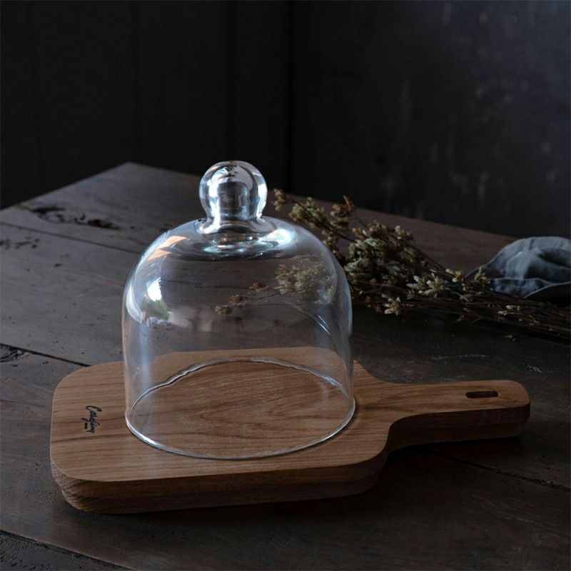 ケーキカバーや、食卓のアクセントに使えるグラスドーム。手吹きで、ぬくもりのある形