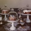 ケーキカバーや、食卓のアクセントに使えるグラスドーム。手吹きで、ぬくもりのある形
